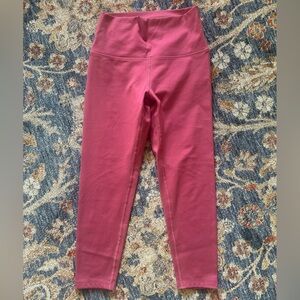 Fleo 25” el toro medium pink leggings in very good condition.